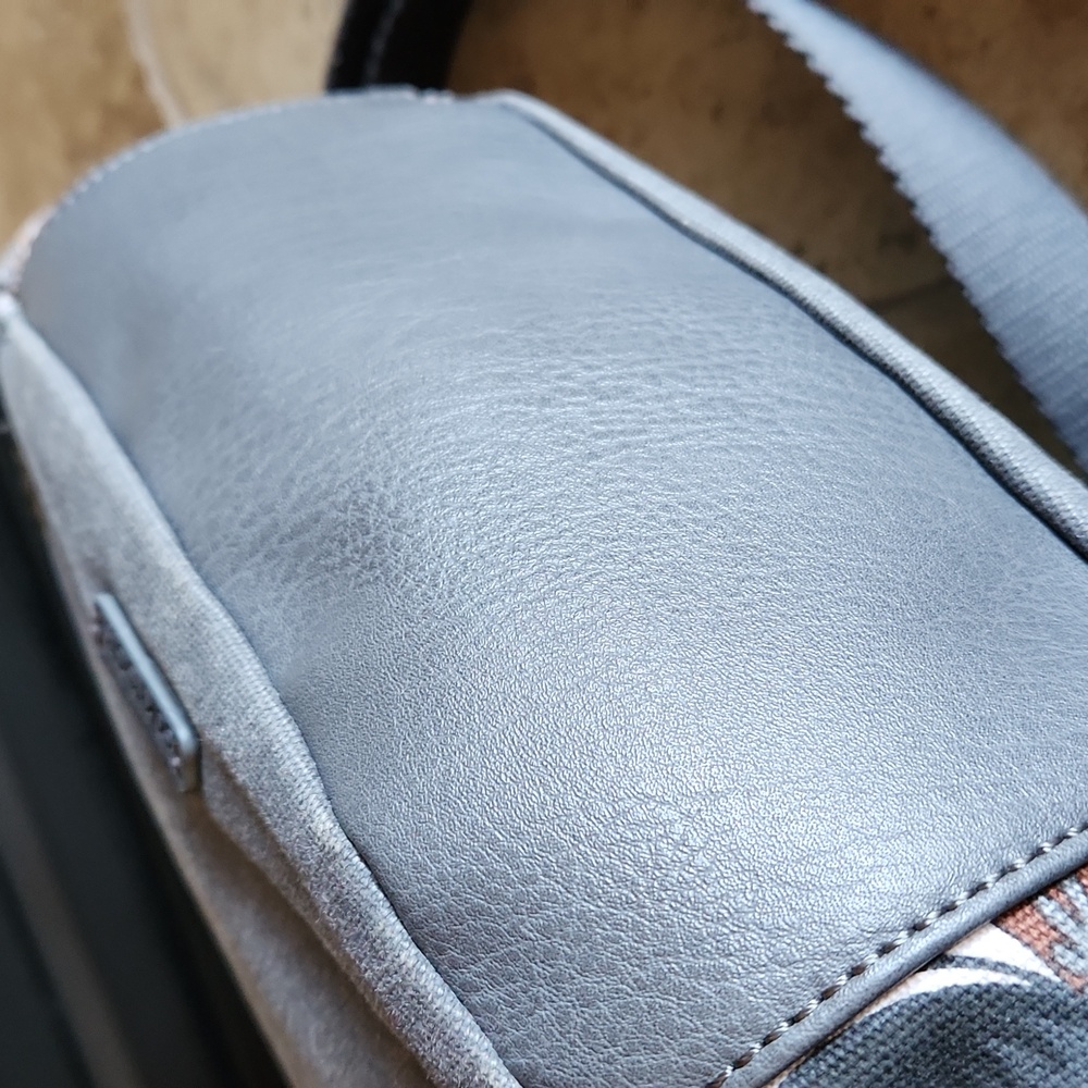 Sakroots Gray Crossbody Bag - Picture 11 of 16